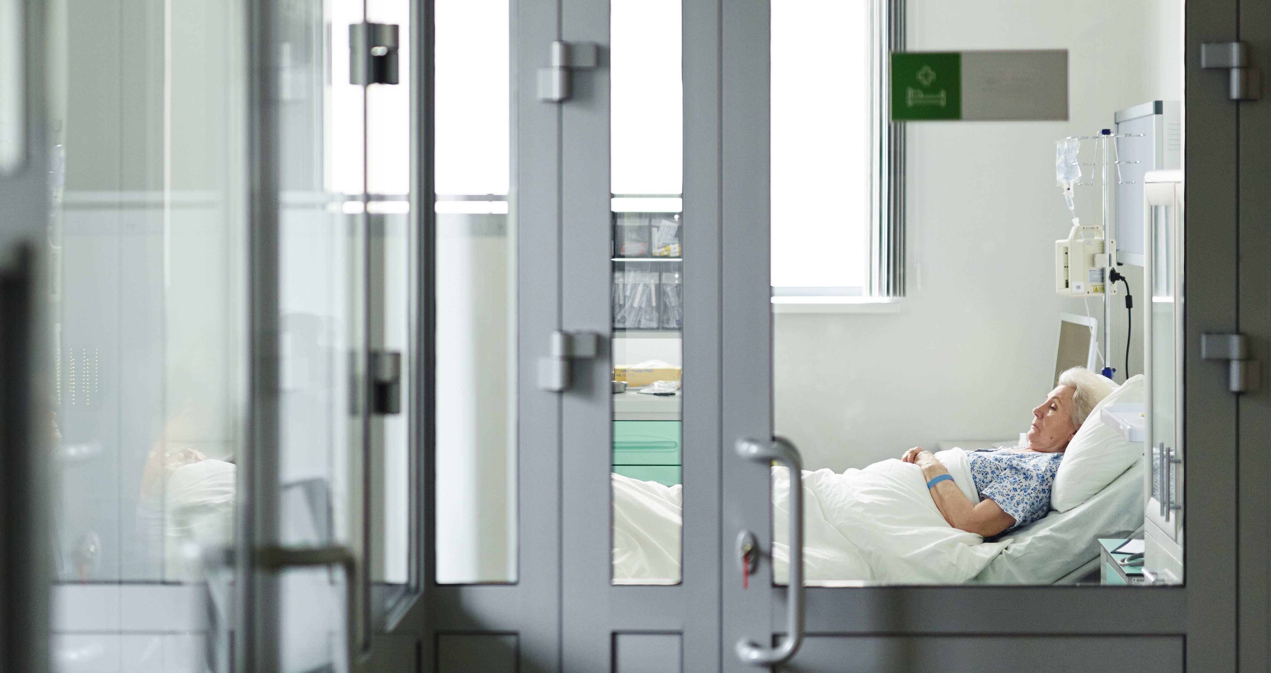 patient-in-clinic-2026-01-09-08-16-28-utc-1